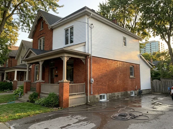 House washing Toronto vinyl siding algae removal in The Beaches (after)