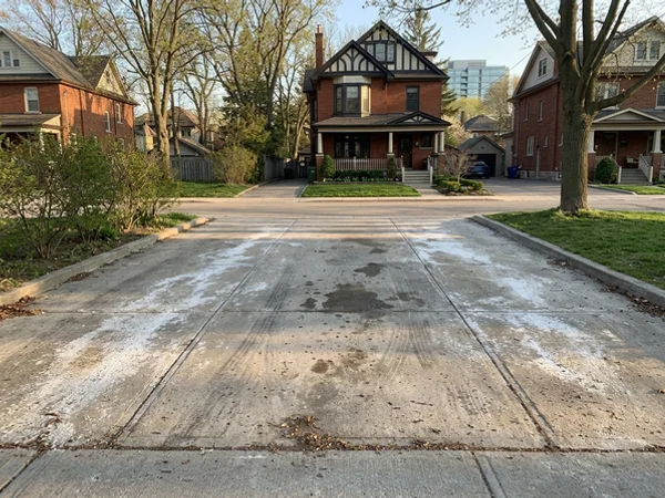 Driveway Cleaning before cleaning